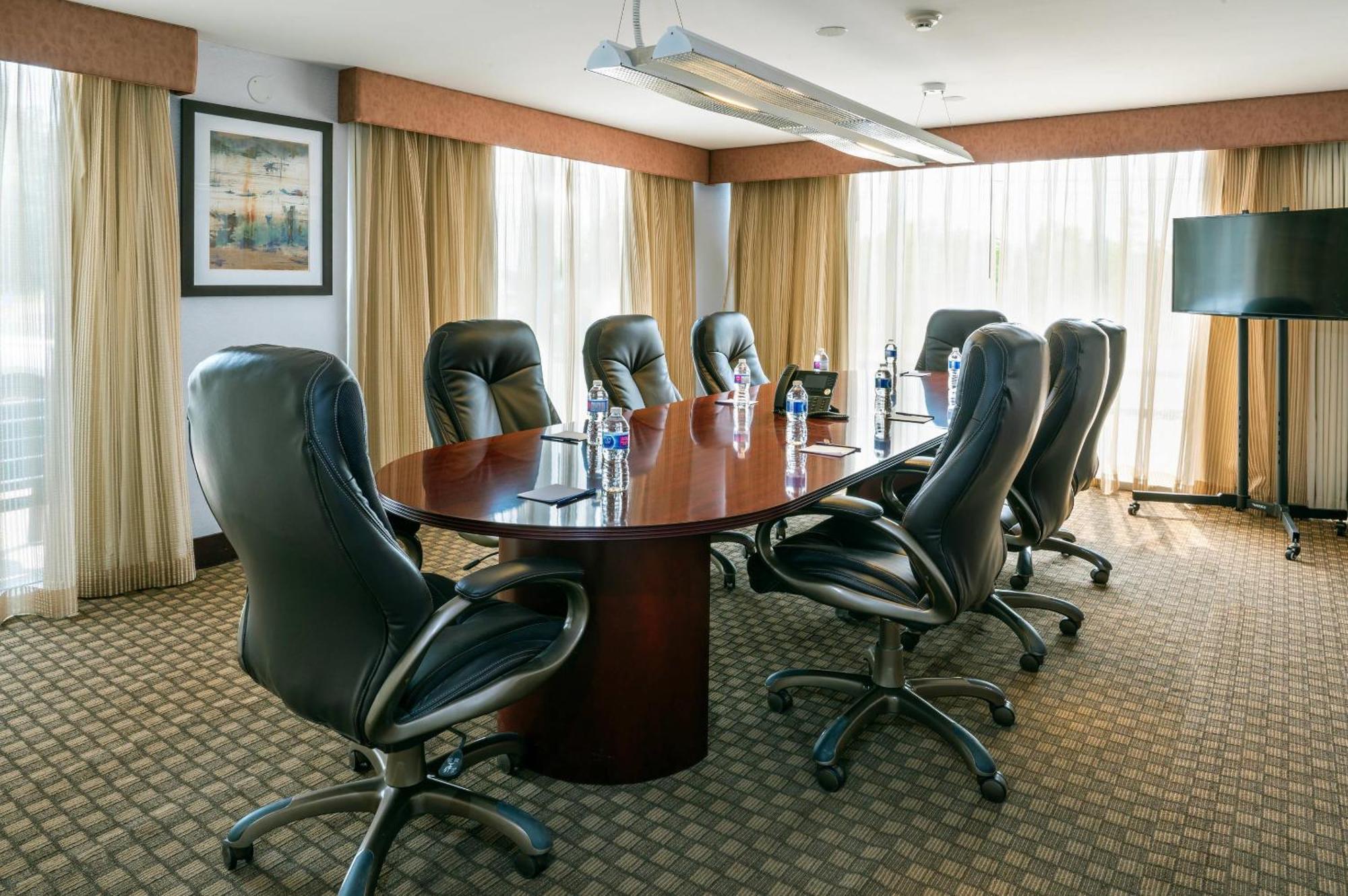 Comfort & Conference Centre Airport Inn Toronto