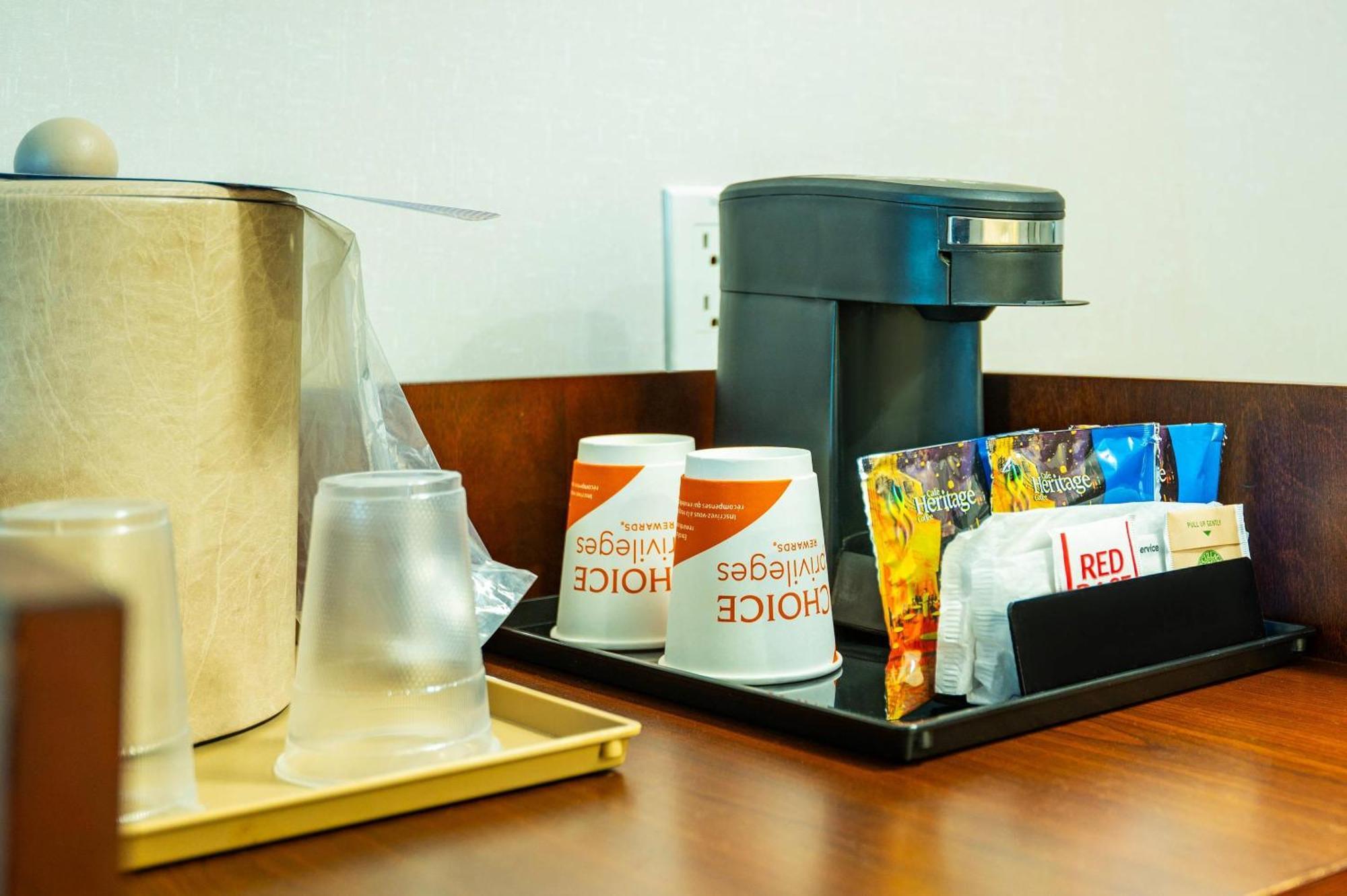 Comfort & Conference Centre Airport Inn